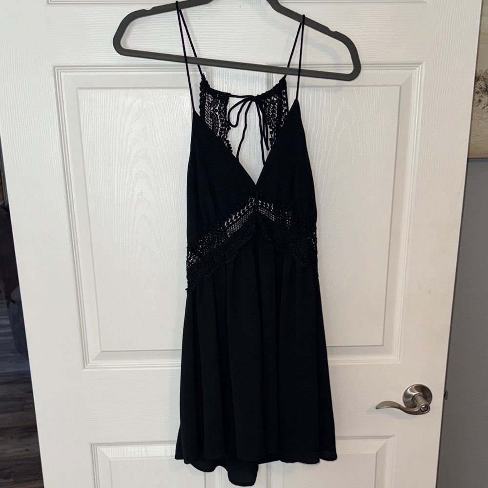 SHEIN Black Backless Lace Dress